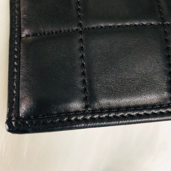 CHANEL Clutch - Picture 14 of 14